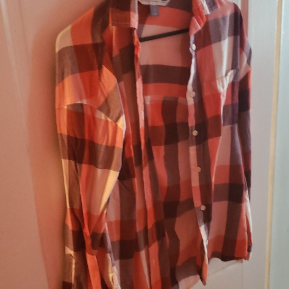 Old navy boyfriend plaid shirt